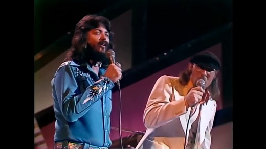 The Midnight Special - June 13, 1975 (Ep 124) Hosted by Seals & Crofts with special guest appearances by Ron Dante, Ben E. King, Barry Manilow, Olivia Newton-John, and Wolfman Jack. 00:00:00 - Intro 00:00:30 - Seals & Crofts - I'll Play For You 00:05:21 - Seals & Crofts - Ugly City 00:09:31 - Ben E. King - Supernatural Thing 00:14:31 - Ben E. King - Happiness Is Where You Find It 00:18:38 - Seals & Crofts - Blue Bonnet Nation 00:23:57 - Seals & Crofts - Wisdom 00:32:23 - Barry Manilow - It's A M