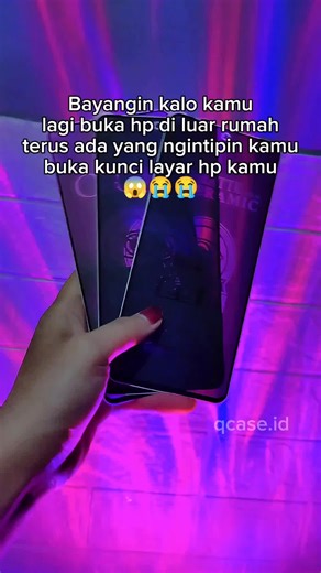 Nih solusi biar hp kamu gak di intipin orang lagi kalo pas kamu lagi di luar rumah⬆️⬆️ #qcaseid #antigoresmurah #antispy #temperedglassprivacy #layargelap