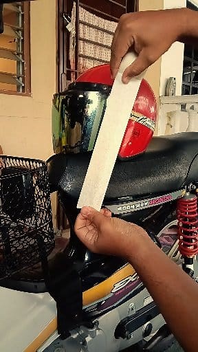 Dulu,MS88 kalau tak tampal tape bukan mat rempit laa..😬 Function tape tu tak nak bagi visor gegar,halang air hujan masuk dari clip visor..🤗 #rahmatrazemin #fbreel #trending #facebookmalaysia | Rahmat Razemin
