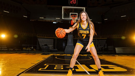 Addie Deal has big expectations for her first Iowa women’s basketball season