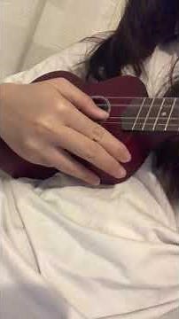 KEEP CALM & PLAY THE UKULELE