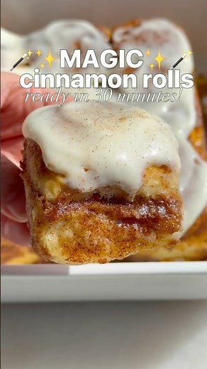 30-Minute Cinnamon Rolls: Click the link in my bio and then select the photo to get the recipe ❤️