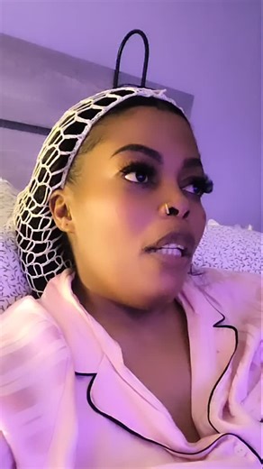 Sharifa Ally on Instagram: "TUNAENDELEA NA UJANE WETU RAhaaa NAJIONA MWEPESIIII NIMEACHIKA TENAAA 😜😜😜LEO NITAKUWA FREEE NA SIMU YANGU ALLAHMDULLA 🤲🤲MKIONA SIJAINGIYA INSTR DAKIKA 5 BASI NATONGOZWAA SIPENDIIII MFYUUUUUU KUKERANA TU NILIMISS INSTR SIKU 3 NATONGONZWA NIMECHOKA 😁😁NILIWAMISS NYIEEE"