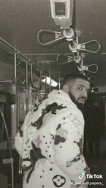 Aesthetic Drake Wallpaper Collection