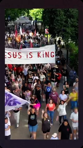 New Music video “INTO THE LIGHT” dropping this Friday live from California state Capitol!! There COULD NOT be a better time to release this anthem than right now! 💡💡💡 “The light shines in the darkness, and the darkness has not overcome it.” John 1:5 | Sean Feucht