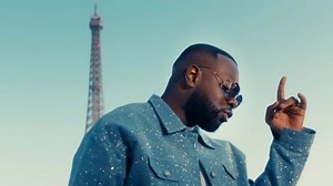 Gims cherche la "Parisienne" idéale dans le clip de son nouveau tube