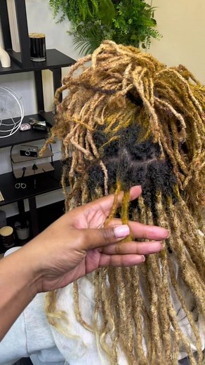 loc makeover❤️‍🔥 from 260 to 146 loc extensions w wavy tips custom color #customlocextensions #loctransformation