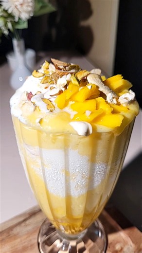 If you could add one extra topping to your Mango Mastani, what would it be? 🥭🍒🍫 #mango #asmr