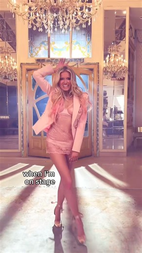 I’m Izza and I want to be ur new fav pop star! #izza #oliviarodrigo #zaralarsson #sabrinacarpenter