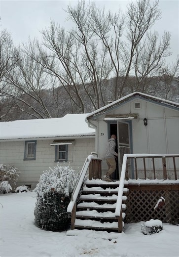 Winter at the cabin 🤍
