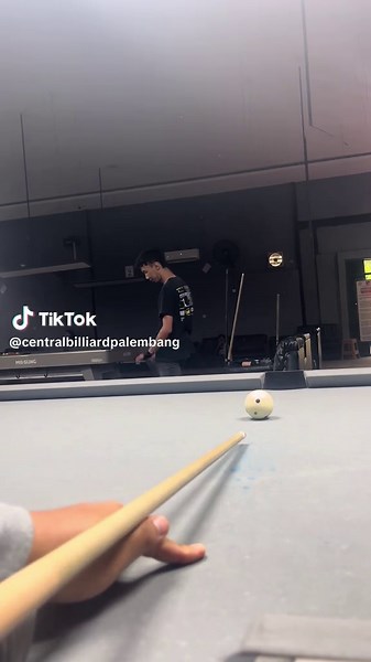 Latihan Billiard: Teknik Stop Ball dan Draw Shot