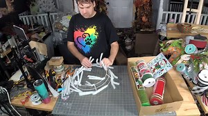 16K views · 403 reactions | Do you get snow where y'all live? If you don't --- do you still decorate with snowmen and such for the holidays?? (we do!路‍♂️) This snowman wreath was fun to make! I think he turned out great -- what about you? | DecoExchange | Facebook