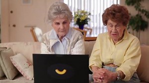 Kraft contrata a dos abuelas como community managers