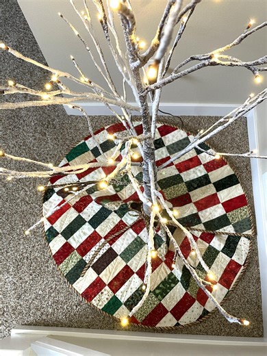 Reversible Quilted Christmas Tree Skirt: 40 Inch Circular Holiday Patchwork and Red Poinsetta Print. - Etsy