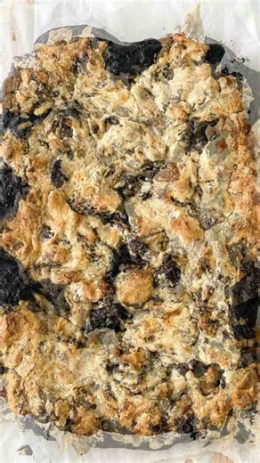 Fudgy Oreo brownies (easy chocolate dessert)