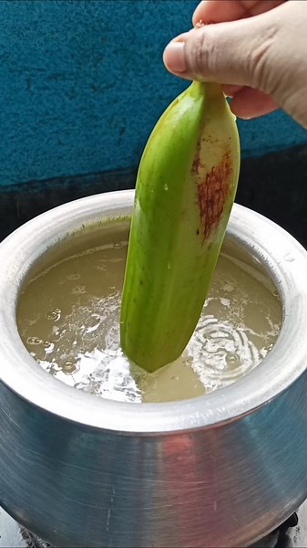 কাঁচা কলা ভর্তা #Bengali cooking #shorts video #varta recipe #youtube shorts #viral video