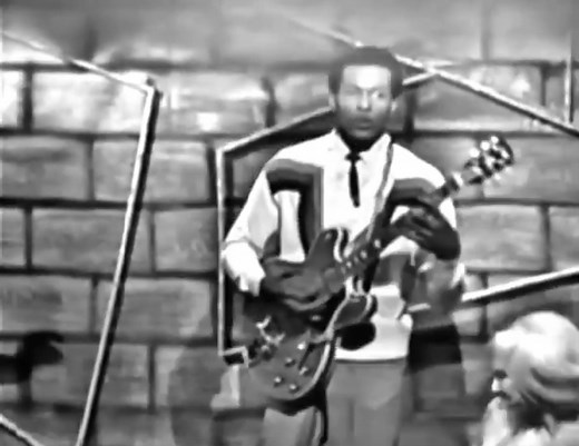 815K views · 44K reactions | Chuck Berry - Maybellene (1955) Chuck...