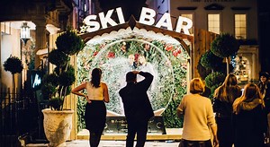 98K views · 1.9K reactions |  We're celebrating only 1 month to go until the start of this year's market! Who's getting excited? It's not just the market that makes Bath sparkle at Christmas time, from Bath on Ice and its glow in the dark mini-golf, to Abbey Hotel's magical Apres Ski Bath and Bath Abbey's enchanting carol services, there's festive cheer at every turn  Take a peek at what's to come... | Bath Christmas Market | Facebook