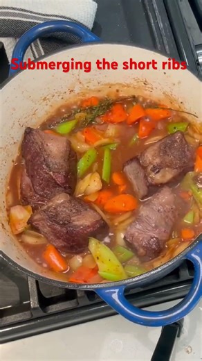 How not to screw up your short ribs #shortribs #shortribsrecipe #shorts ￼
