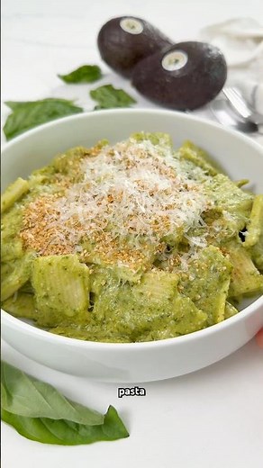 California Avocado Pesto Pasta