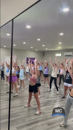 Left and Right | Easy Dance Class Activity