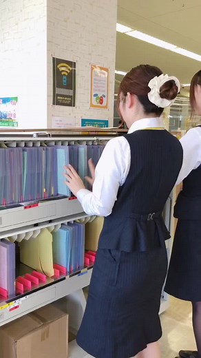 新しい事務員の制服コーディネート✨