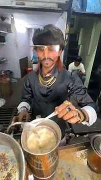 Most Famous Dolly Chaiwala in Lucknow ☕ | Viral Chaiwala of Lucknow | Street Food India 2025