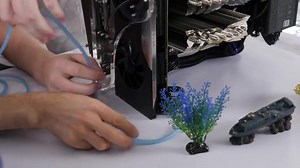 Mineral Oil Submerged PC Build Log Part 3 - Pouring the Oil 矿物油-沉浸式散热，机箱