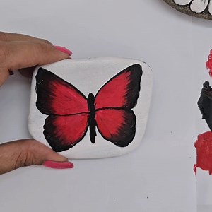 51K views · 2.3K reactions | Easy way to Paint Butterfly on Rock 曆 (Easy Beginner Step by Step ) | Little Rocks | Facebook