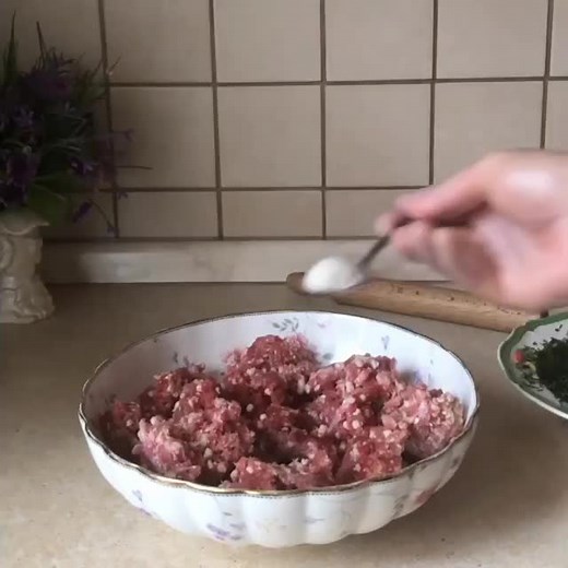 Homemade Pizza Making Process Explained