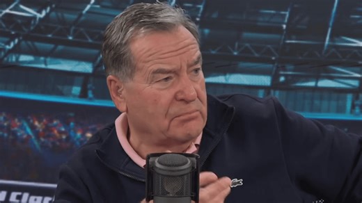 Jeff Stelling's instant response after confirming break from talkSPORT on air