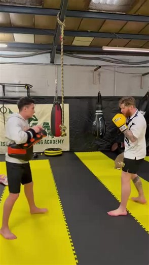 Training with a Pro British Champion at Punisher Academy