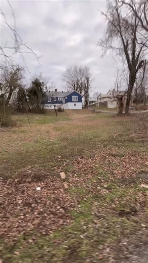 419 Church Street Dover, Tennessee 37058 💰224,900 spacious home, gathering and family room, two bedroom – one bath, laundry on main level, storage basement with garage, town, convenience, and minutes to Barkley Lake and launching! 📲 spotlightproperties.com Spotlight Properties, LLC 📞 931–232–7222 📱 931–627–0257 | Teresa Howell, Real Estate Broker