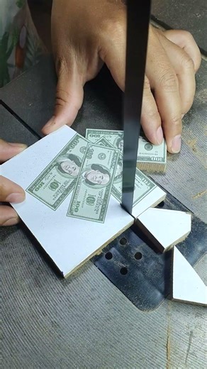 #cutwood #woodwoorker #handmade #Shorts #satisfying #wood #diy #classicwood #money