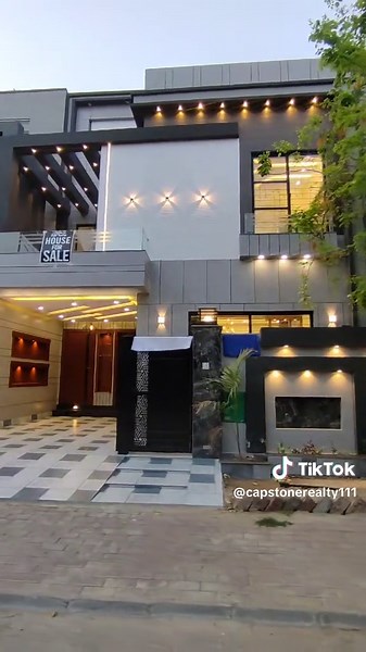 capstone realty on TikTok