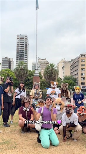zuazo on Instagram: "nuevas amigas #therians #fyp #furry"