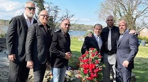 Leyendas de WWE se reunieron durante el funeral de Scott Hall