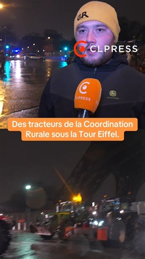 CLPRESS on Instagram: "Tracteurs sous la Tour Eiffel : les agriculteurs sont arrivés à Paris tôt ce matin du 8 janvier pour manifester leur colère, mouvement mené par la Coordination Rurale. Ce jeudi 8 janvier au matin, alors que les tracteurs affluaient vers la capitale dans le cadre de la mobilisation organisée notamment par la Coordination Rurale, plusieurs dizaines de tracteurs ont réussi à entrer dans Paris, notamment près de la Tour Eiffel et au pied de l’Arc de Triomphe, malgré une interd