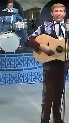 29K views · 1.4K reactions | Buck Owens - Act Naturally #BuckOwens #ActNaturally #ClassicCountry #BakersfieldSound #CountryMusicLegend #60sCountry #GoldenEraMusic #OldCountrySongs #CountryMusicForever #RetroVibes | Golden Country Hits | Facebook