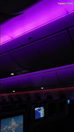 Why Do Airplane Cabins Glow Purple? Inside Qatar Airways Boeing 787-9 Dreamliner!