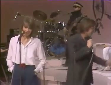 355K views · 10K reactions | Françoise Hardy et Jacques Dutronc Le temps de l'amour | Compagnons de chansons | Facebook