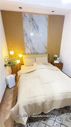 Makeover Kamar Utama dengan Marmer Panel dan WPC
