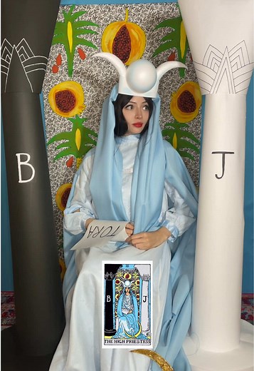 Cosplay Inspiration: High Priestess Tarot Looks