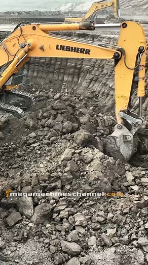 53K views · 1.1K reactions | Mega Machines Channel on Reels | Facebook