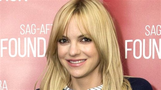 This is why Anna Faris has to leave Mom