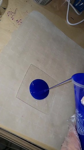 holographic insert silicone mold DIY Silicone is from @letsresinofficial #letsresin #moldmakingmaterial #moldsforepoxy #moldmaking #siliconemold #pourin #resina #resincraft #resinartss #resincraft #demoldingresin #demoldingvideo #moldsforepoxy