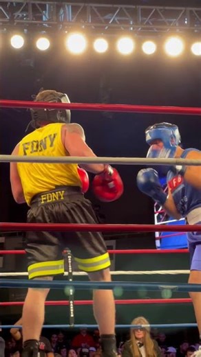 US vs British firefighter! 🚒 🥊