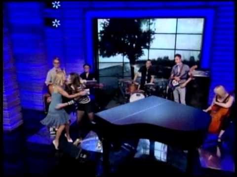 Sara Bareilles Brave, I choose you, on "Live w/ Michael & Kelly"