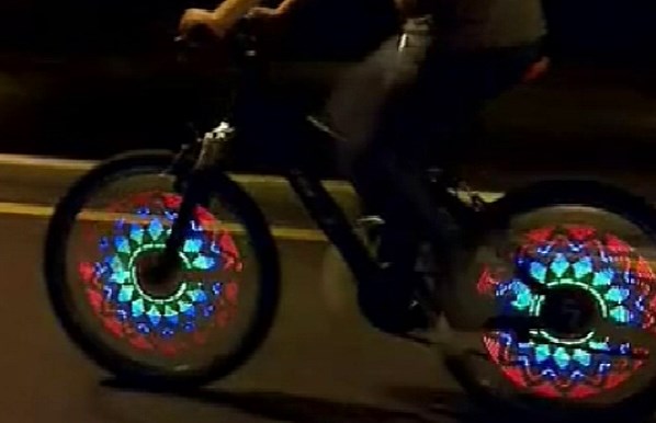 Bike Wheel Lights, LED Waterproof Bicycle Spoke Tire Light with 32-LED and 32pcs Changes Patterns Bicycle Rim Lights for Mountain Bike/Road Bikes/BMX Bike/Hybrid Bike