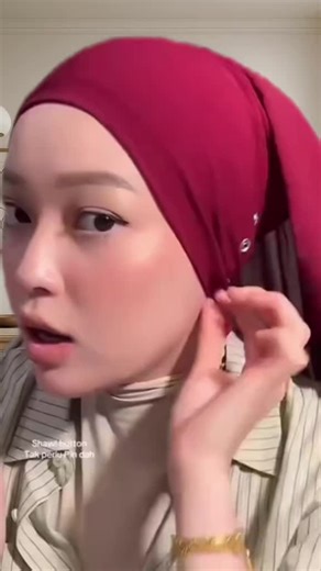 Adelia Instant Button Shawl Tutorial